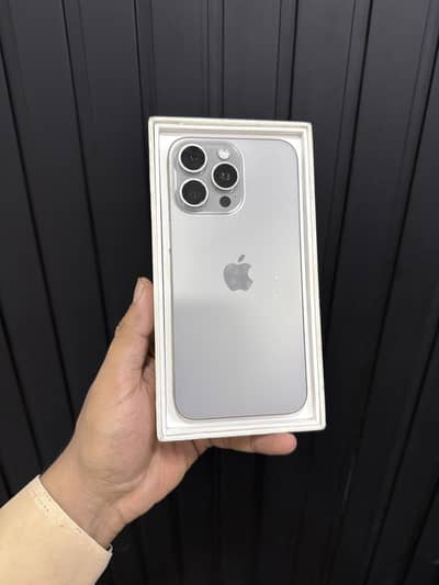 iphone 15 pro max 256 gb dual sim pta approved with box    13 14 16 17