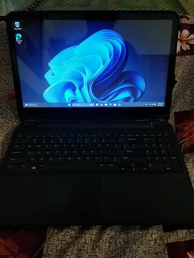 Dell i3 -3rd Gen | 4 Gb ram 128 Gb SSD | Touch Screen