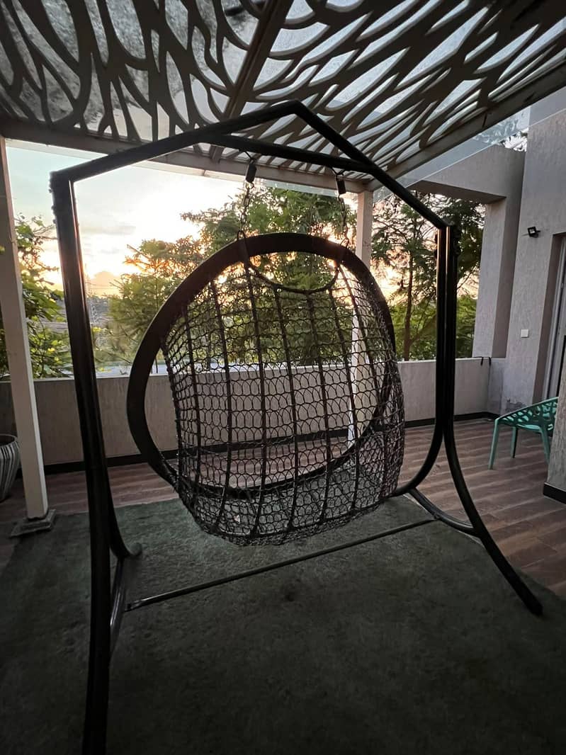 outdoor  swing 2