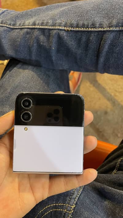 Samsung Mobile Z Flip 4