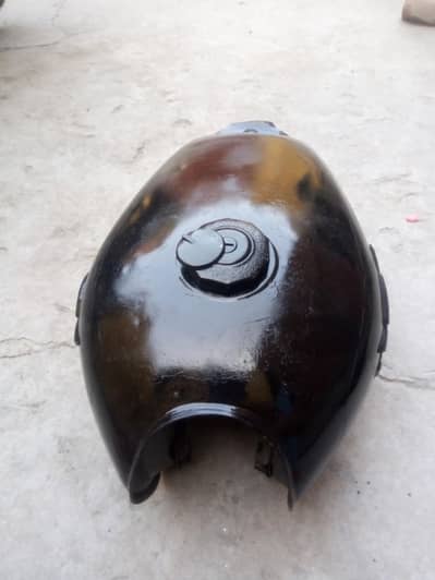 Fuel Tank & Side Covers