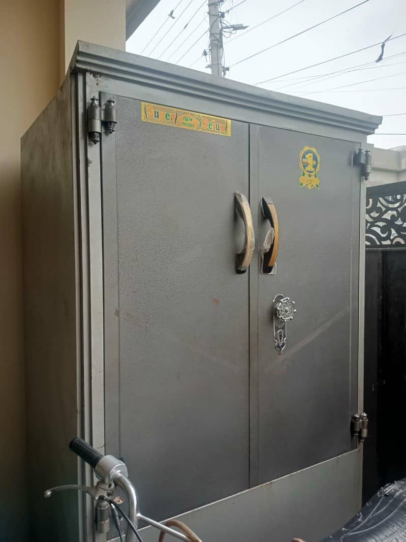 storage petti 1