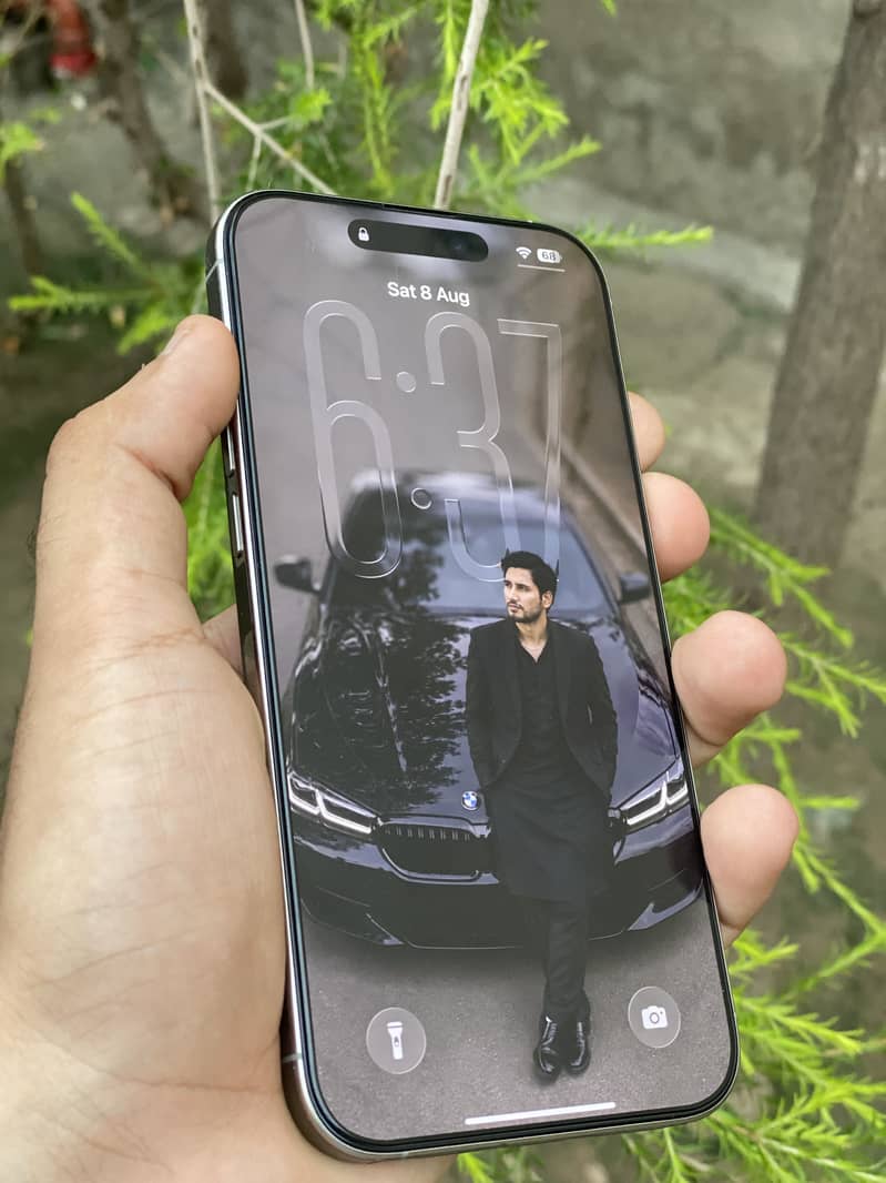 Apple iPhone 16 Pro Max 3