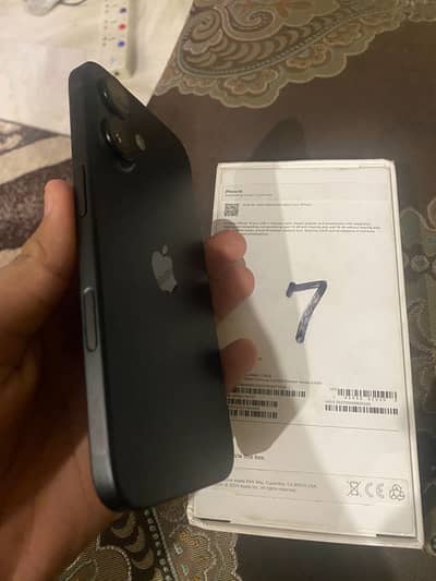 Apple iPhone 16