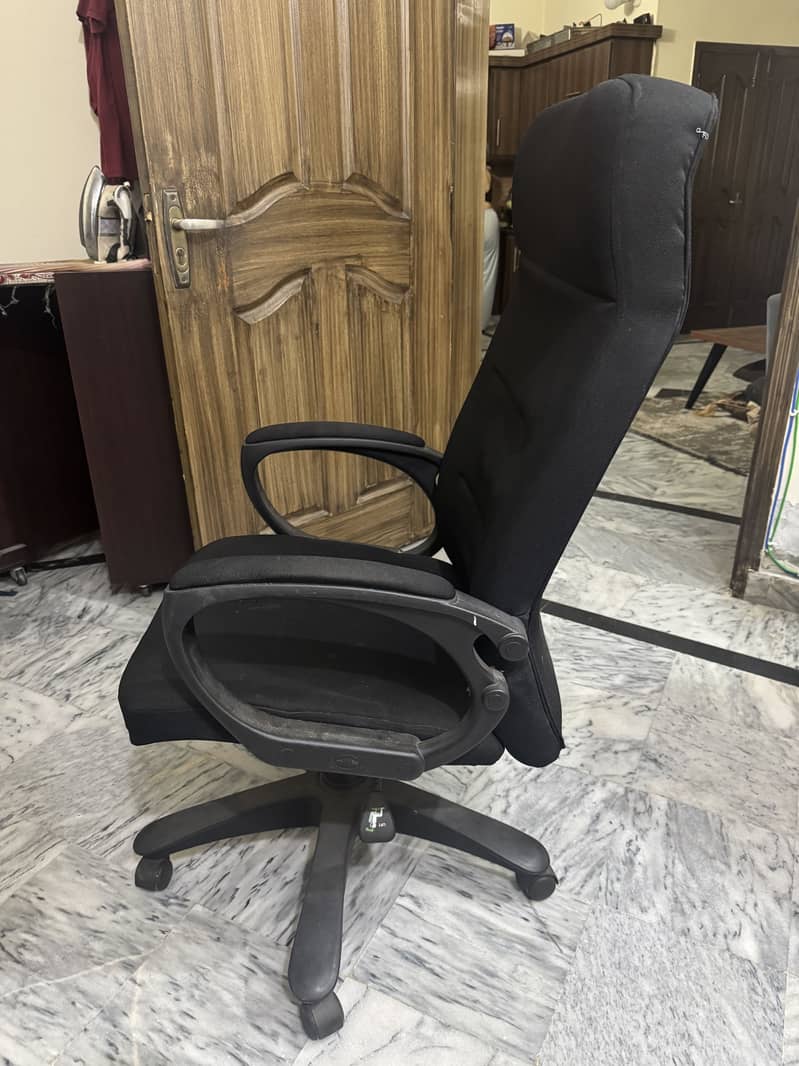 Computer / Executive Chair 0