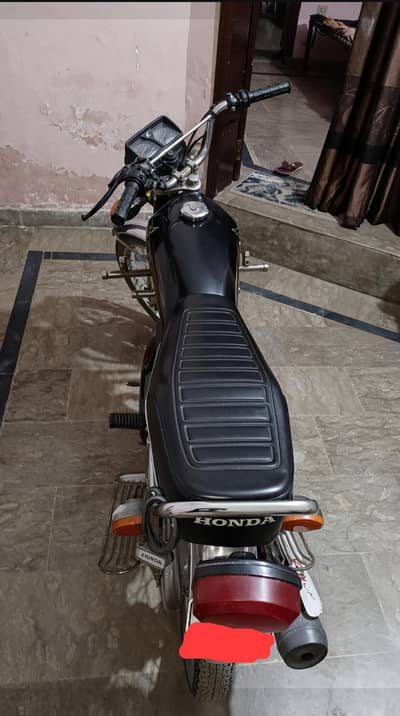 Black Honda 125