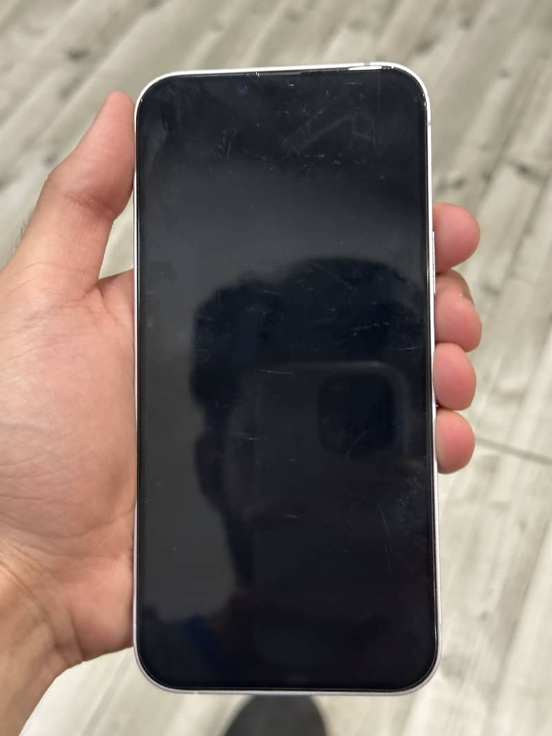 Apple iPhone 14 plus 3