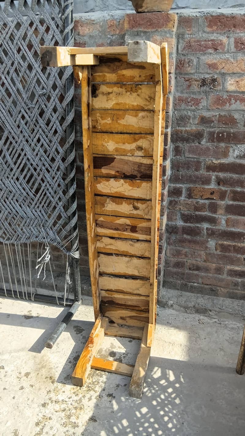 2 Stools only 2000 3