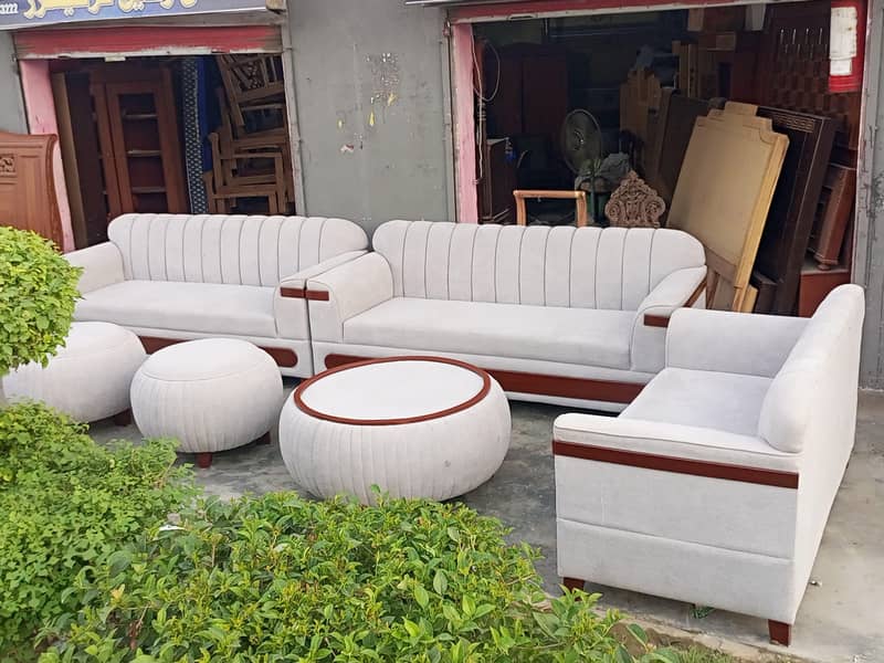 Latest Design Sofa with Table Set 0