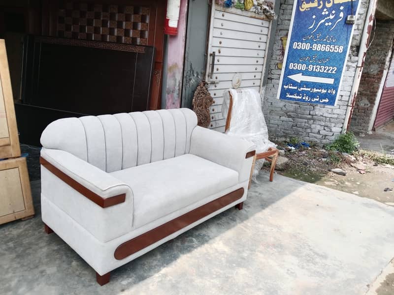 Latest Design Sofa with Table Set 2