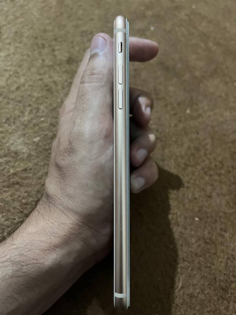 Apple iPhone 8 Plus 5