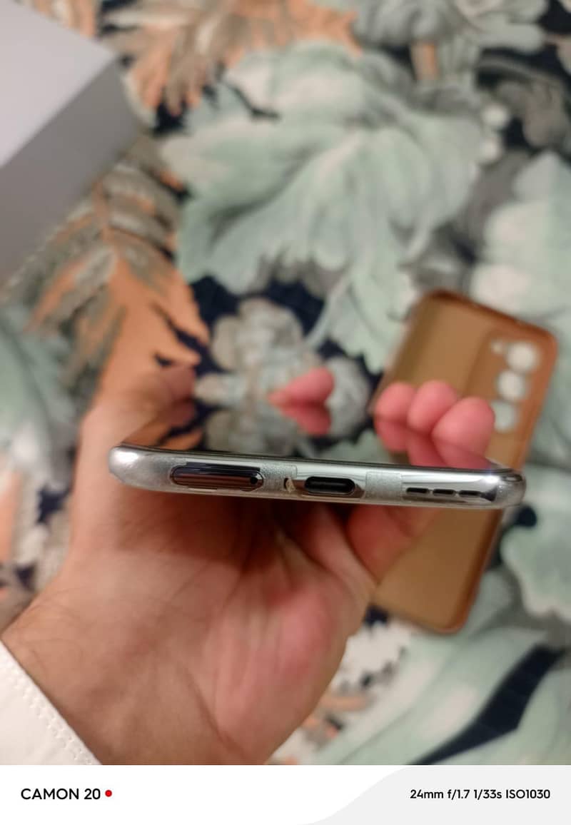 Tecno Spark 40 pro plus 5