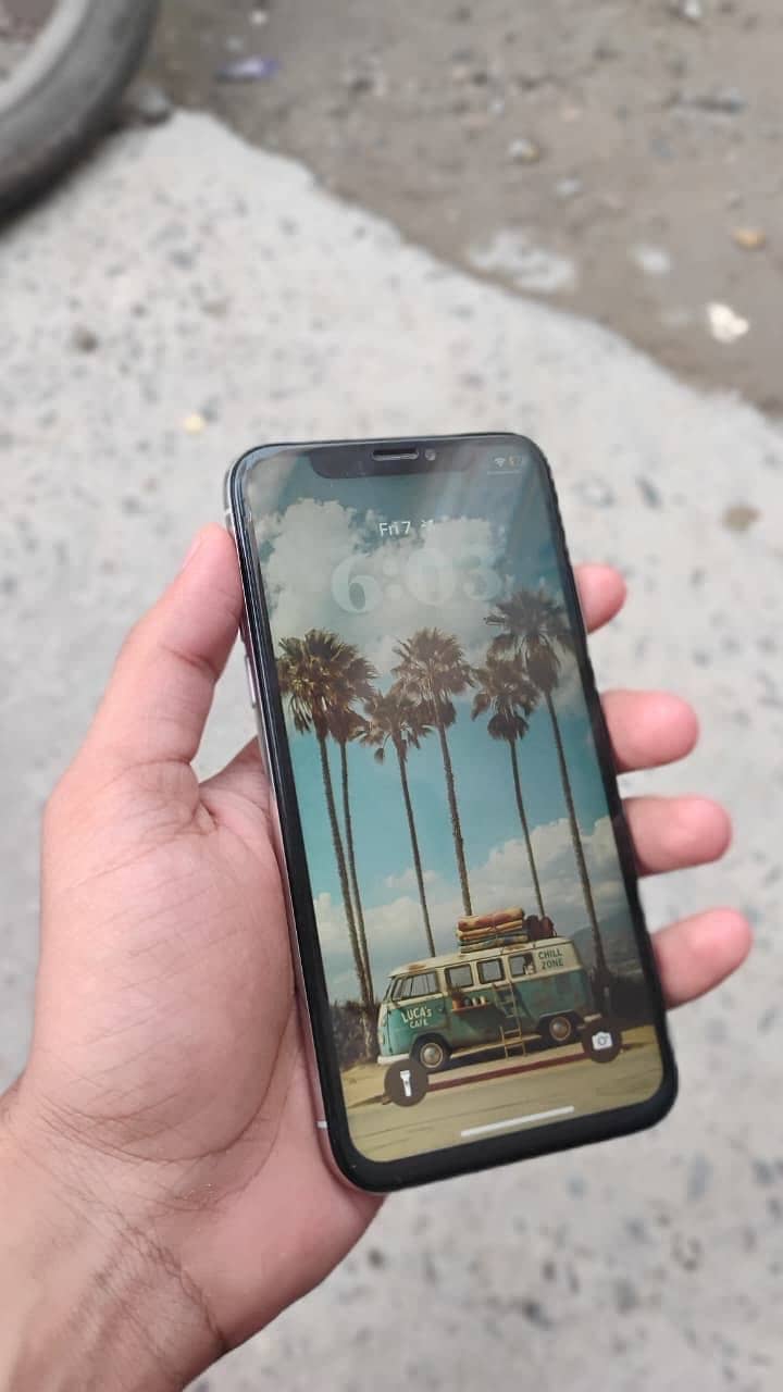 Apple iPhone X 2