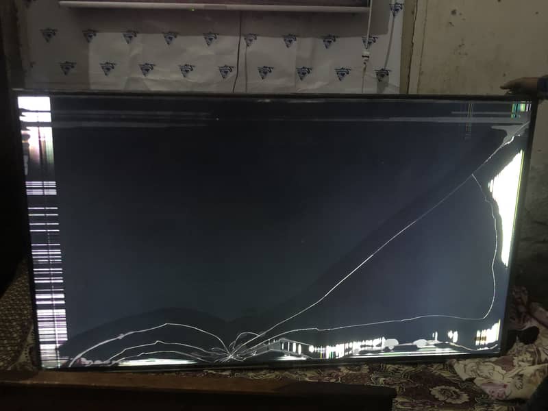 samsung 75 inch android led panel damagee 1