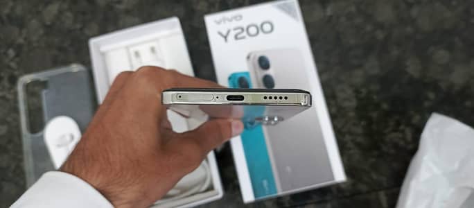Vivo Y200