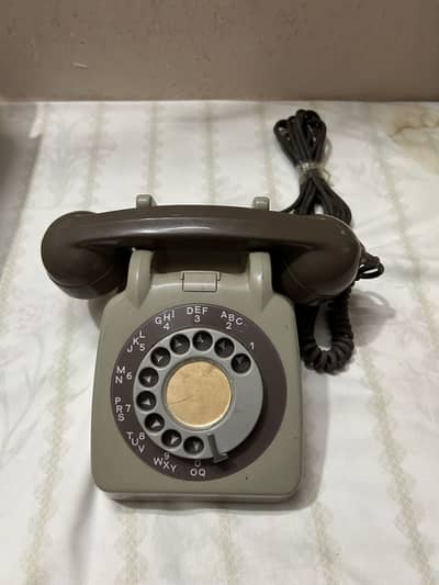 Vintage GPO 706L Rotary Dial Telephone/ antique two tone landline