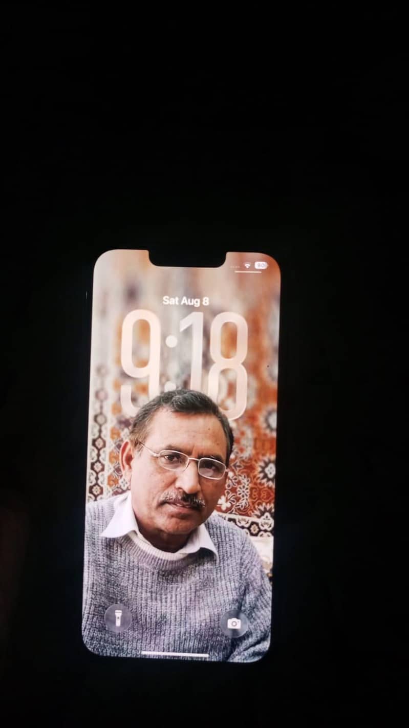 Apple iPhone 13 1