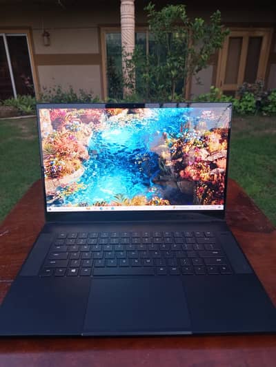 RAZER Blade Gaming Laptop | Core i7 8th Gen | GTX 1070 Max-Q 8GB