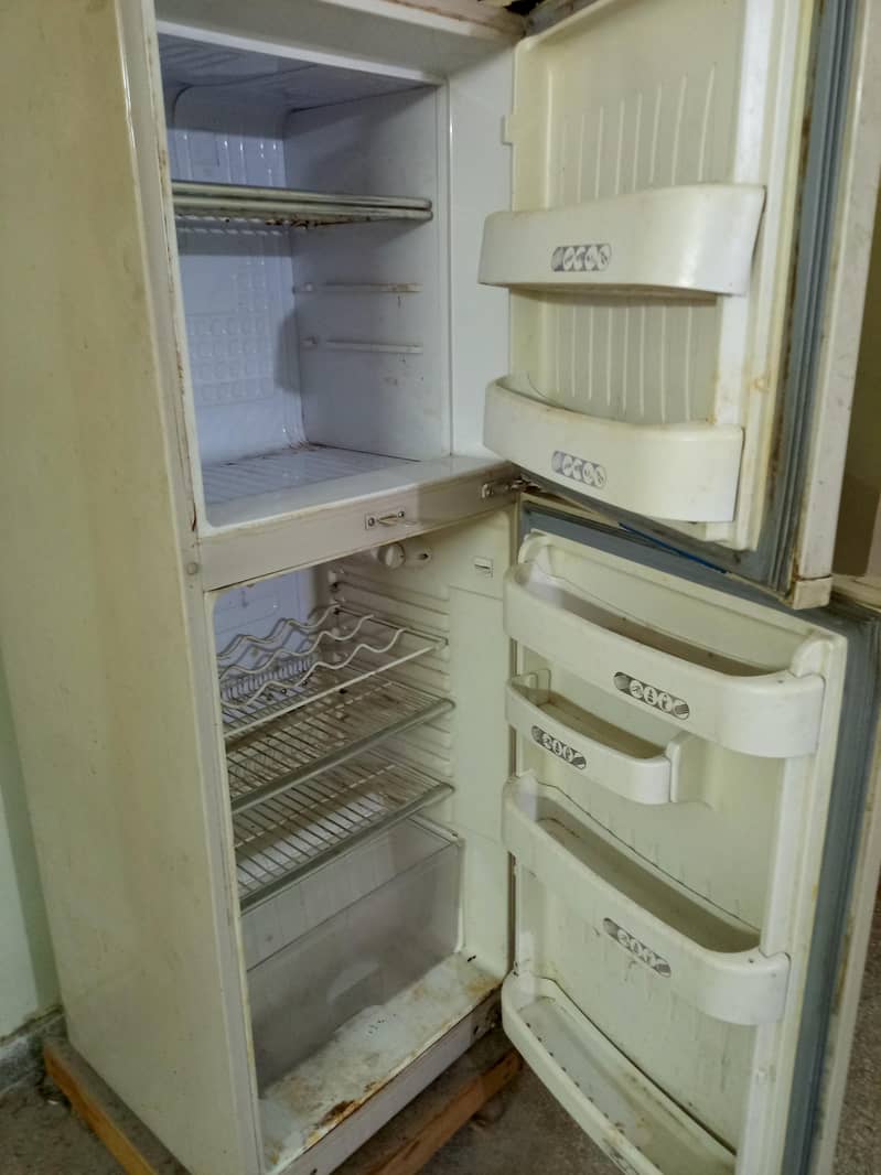 Orient Refrigerator 1