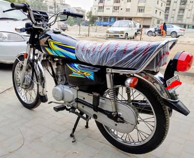 honda cg 125cc black colour model 2026 Karachi registration