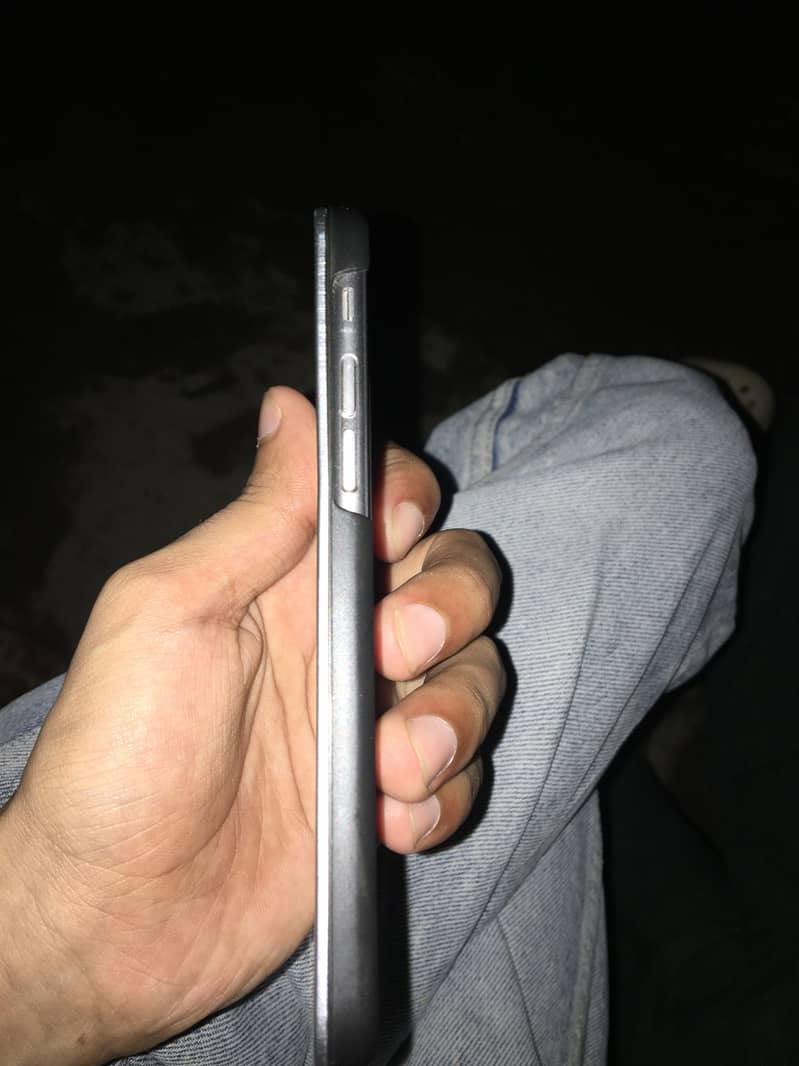 Apple iPhone 6 3