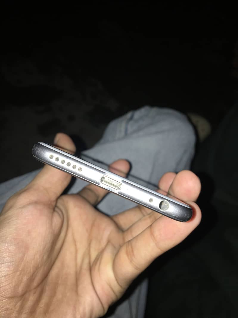 Apple iPhone 6 10