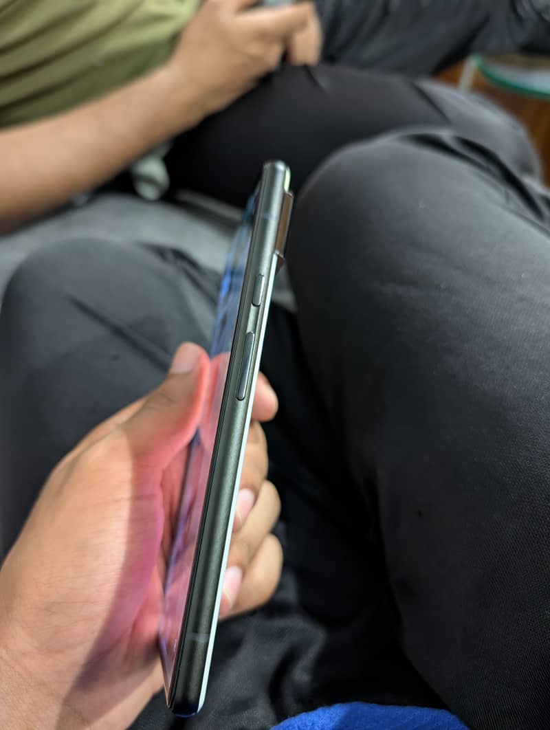 Google Pixel 6 4