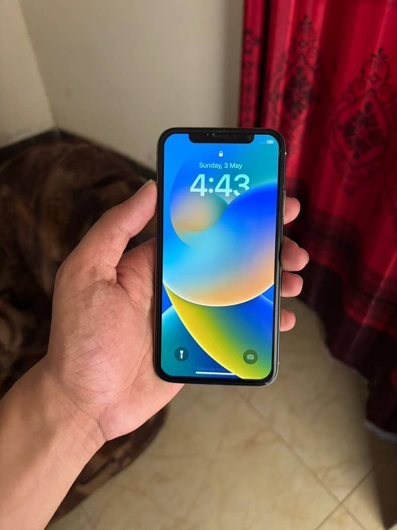 Apple iPhone X 3