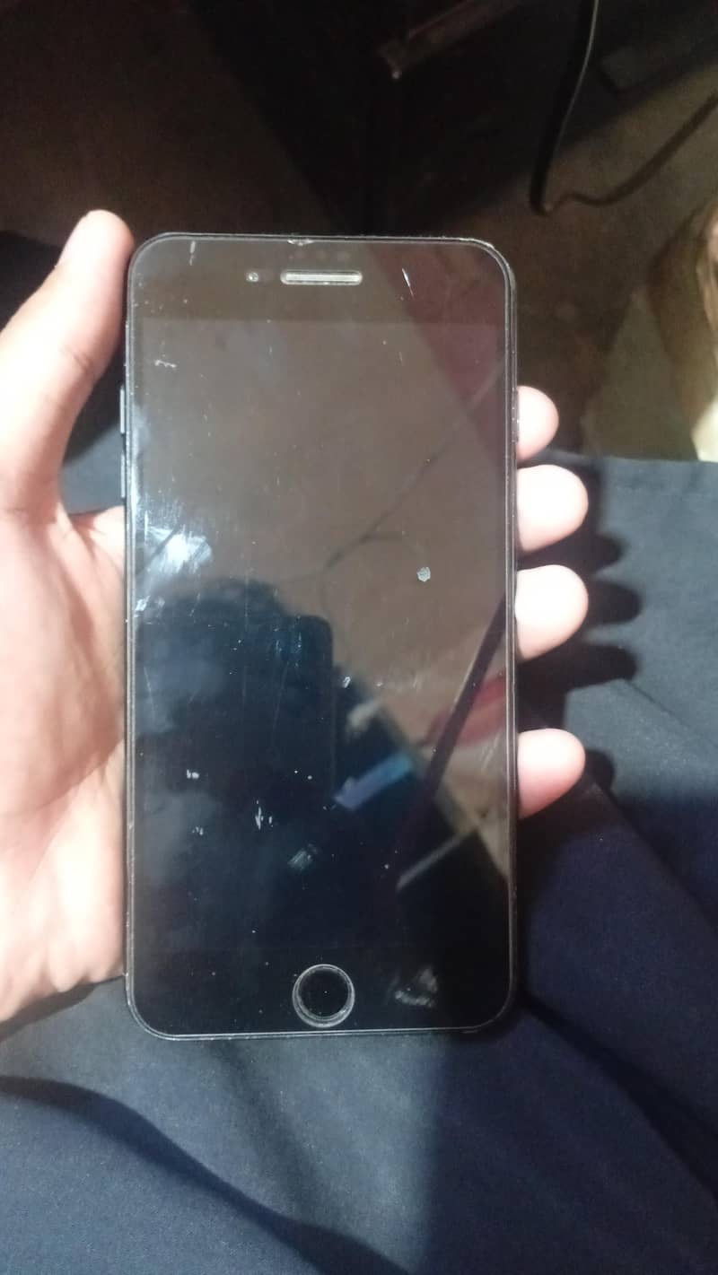 Apple iPhone 7 Plus 5