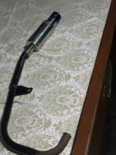 125 exhaust