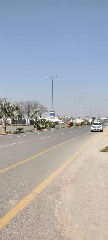 8 MARLA COMMERCIAL PLOT 100 FT ROAD F BLOCK DHA 11 RAHBAR