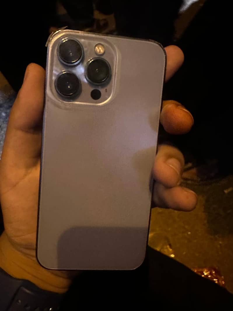 Apple iPhone 13 Pro 3