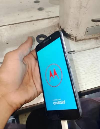 Motorola Moto E4 plus