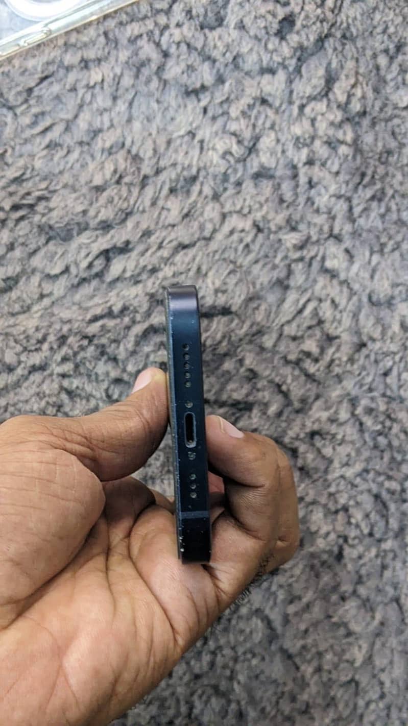 Apple iPhone 14 3