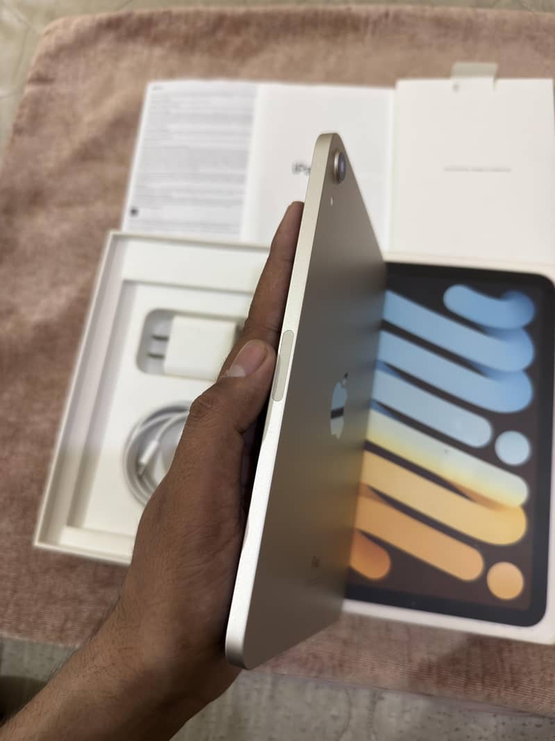 iPad Mini 6 Complete Box 2