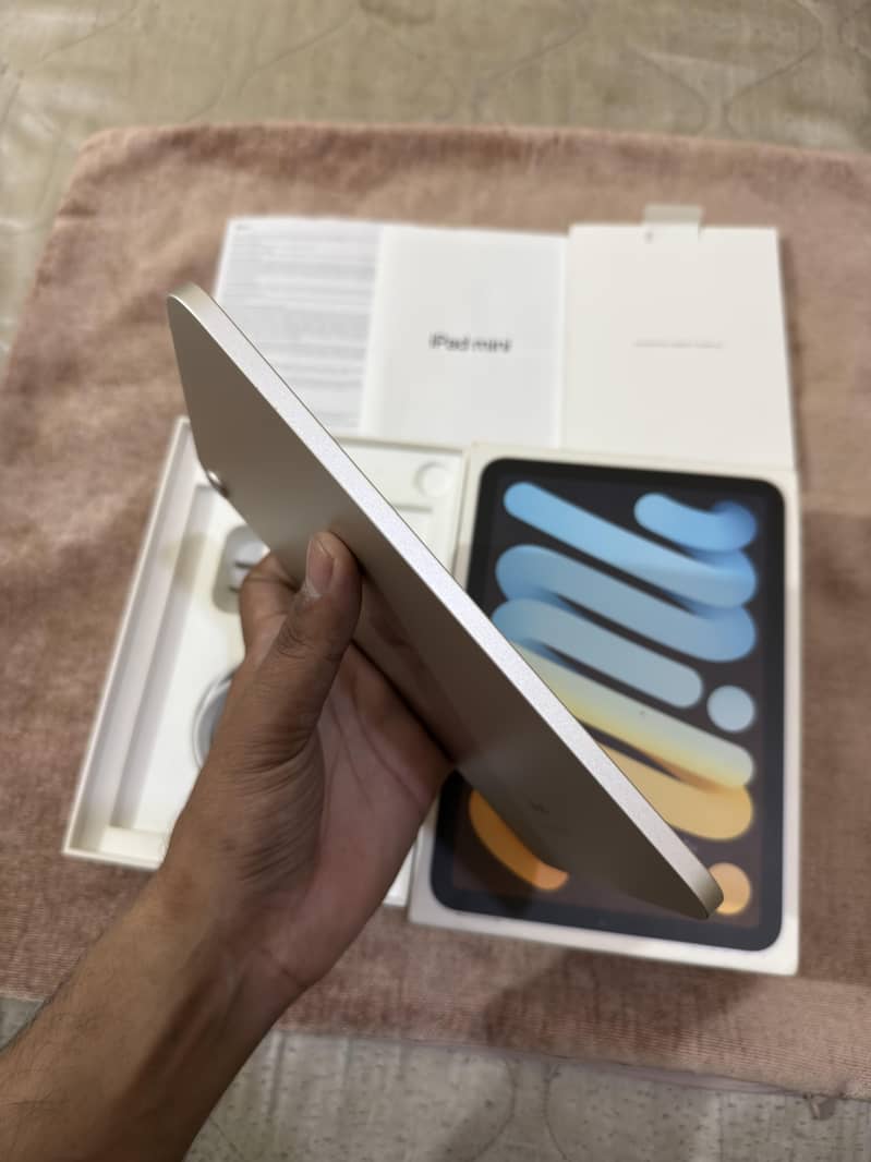 iPad Mini 6 Complete Box 3