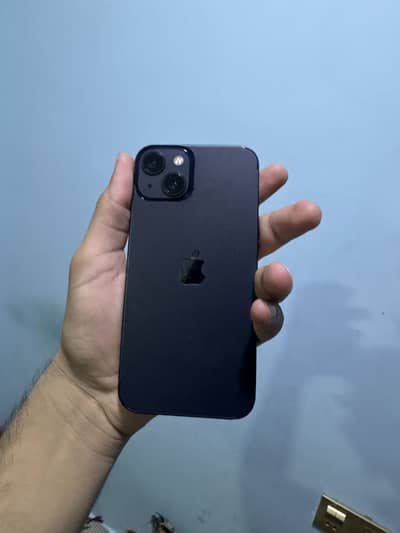 Apple iPhone 13