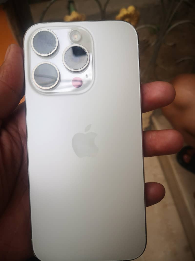 Apple iPhone 15 Pro 5