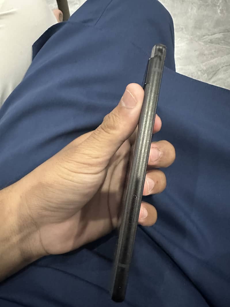 Google Pixel 6a 4