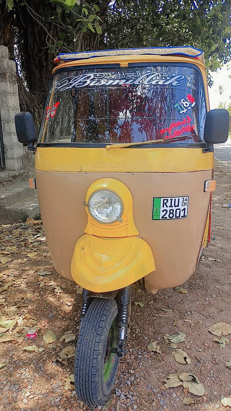 three seater rickshaw 2