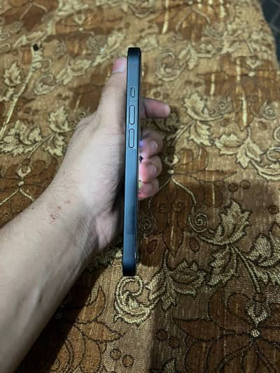 Apple iPhone 14