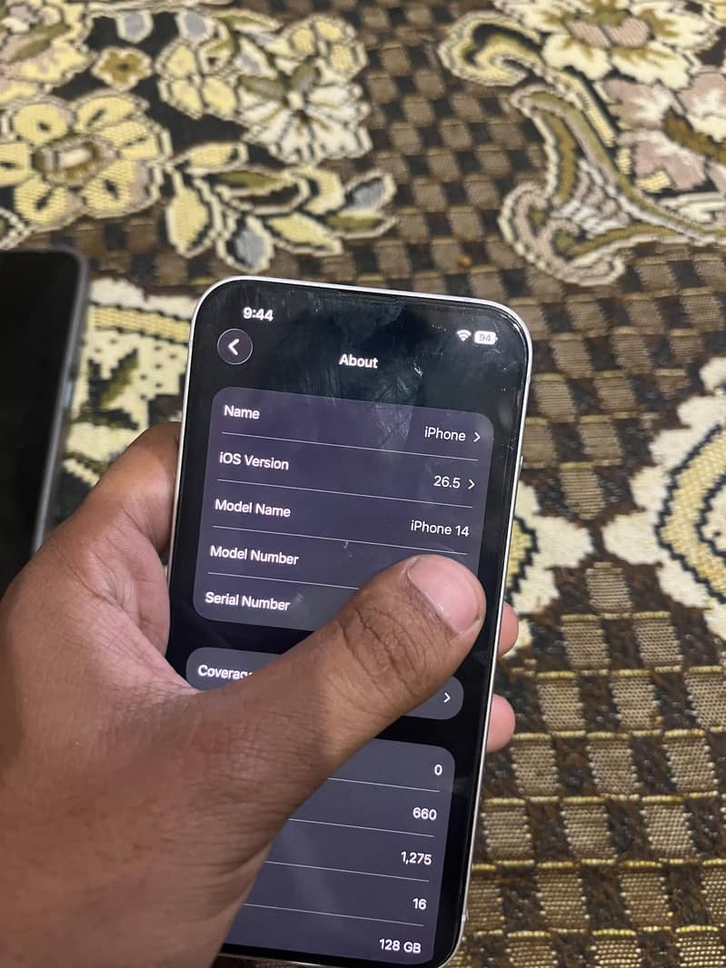 Apple iPhone 14 3