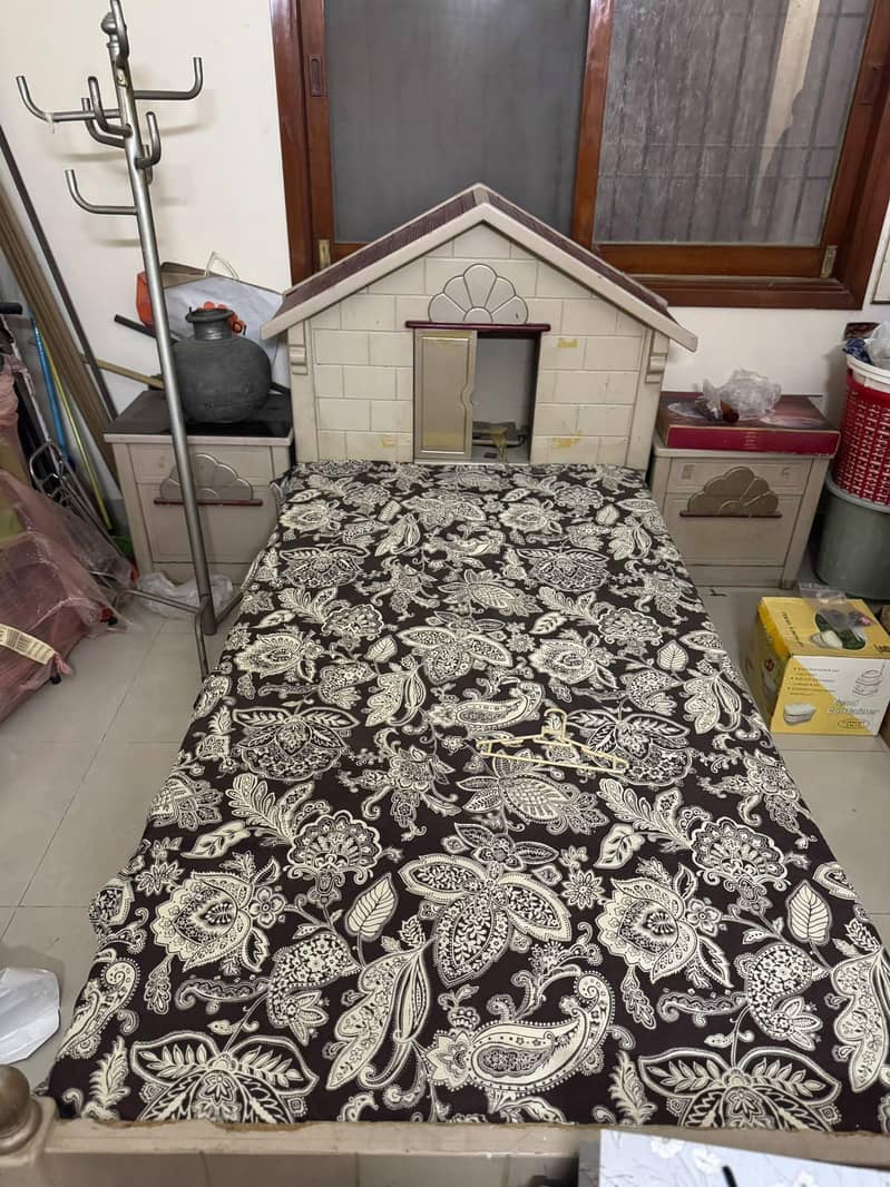 kid single bed and study table 1