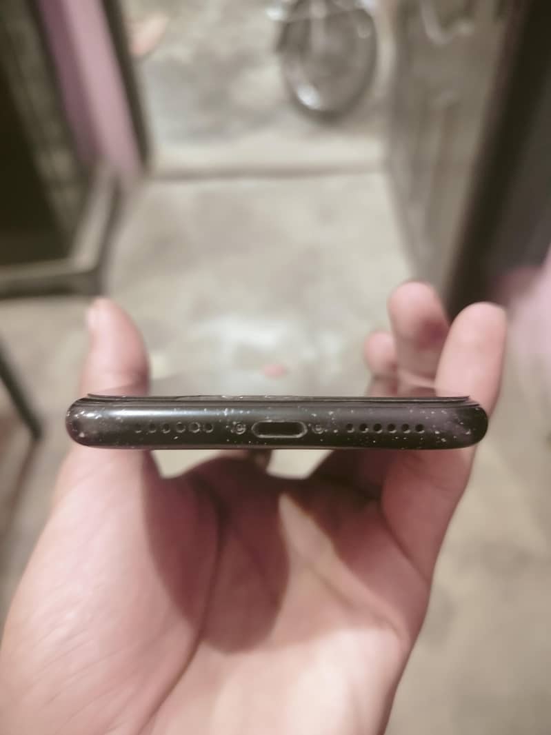 iPhone XR 2