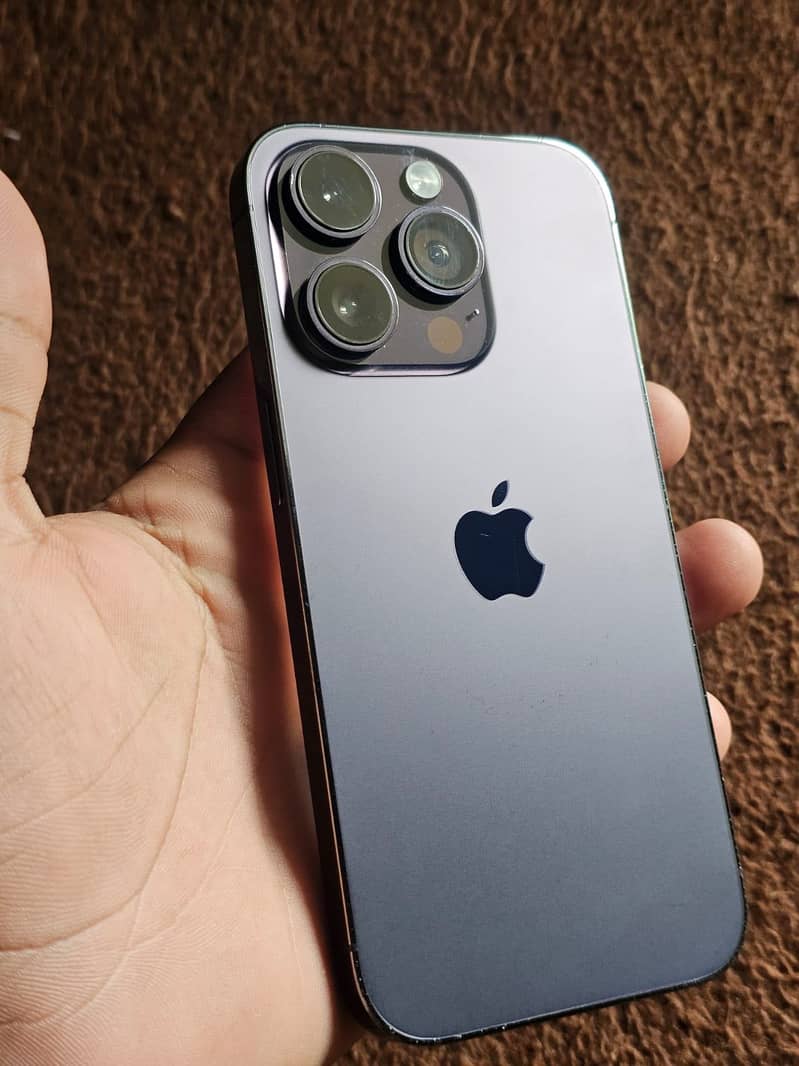 Apple iPhone 14 Pro 1