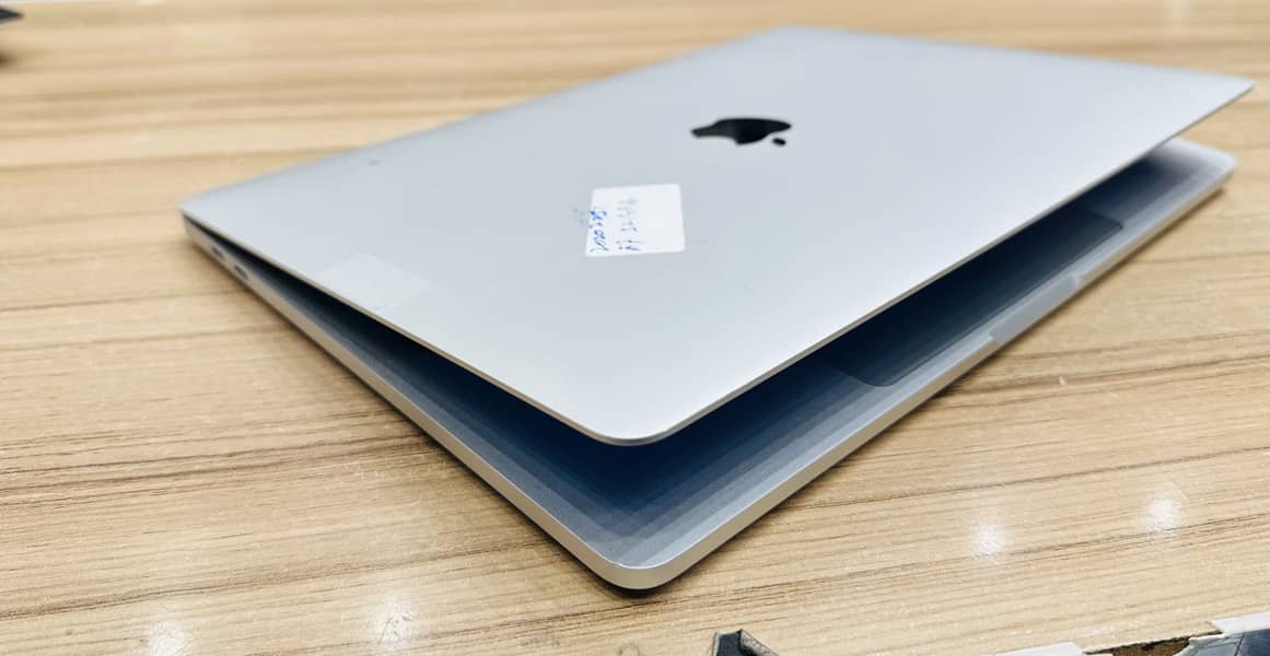 Macbook 2