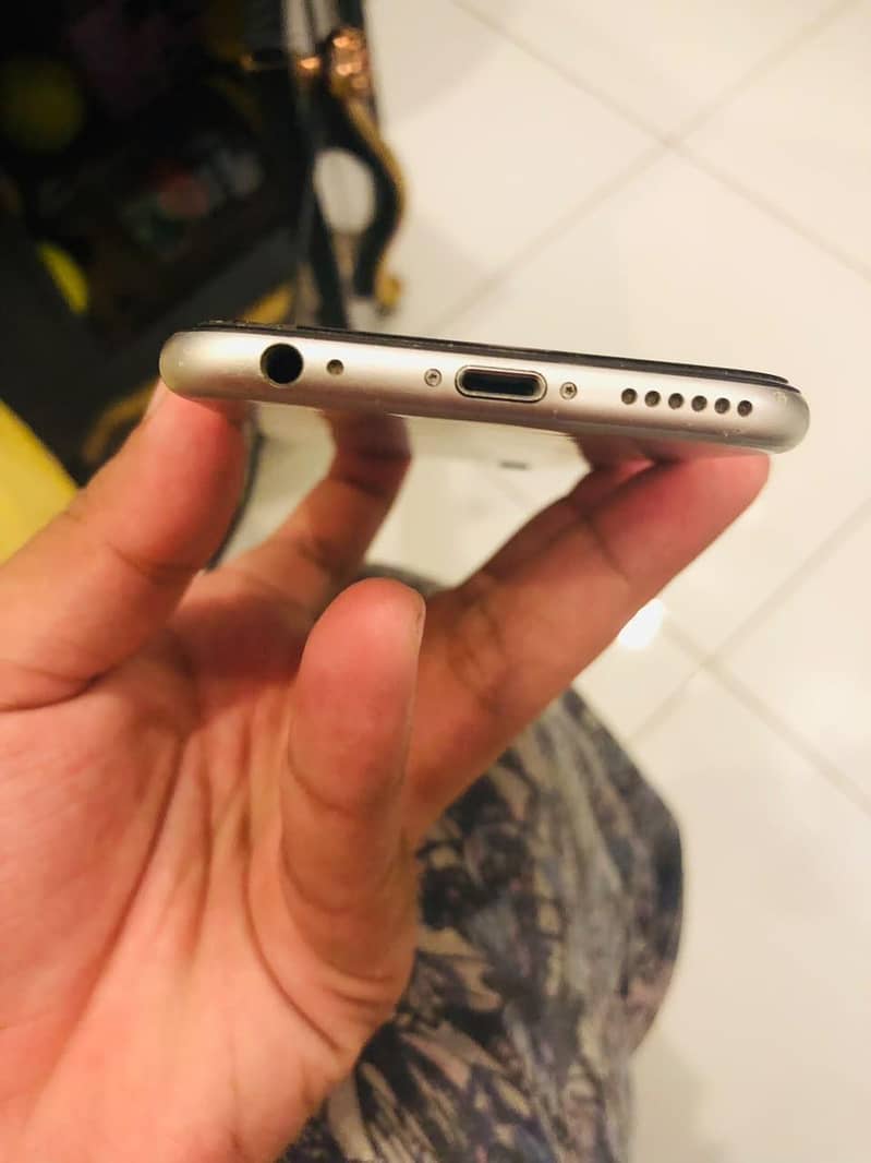 Apple iPhone 6 2