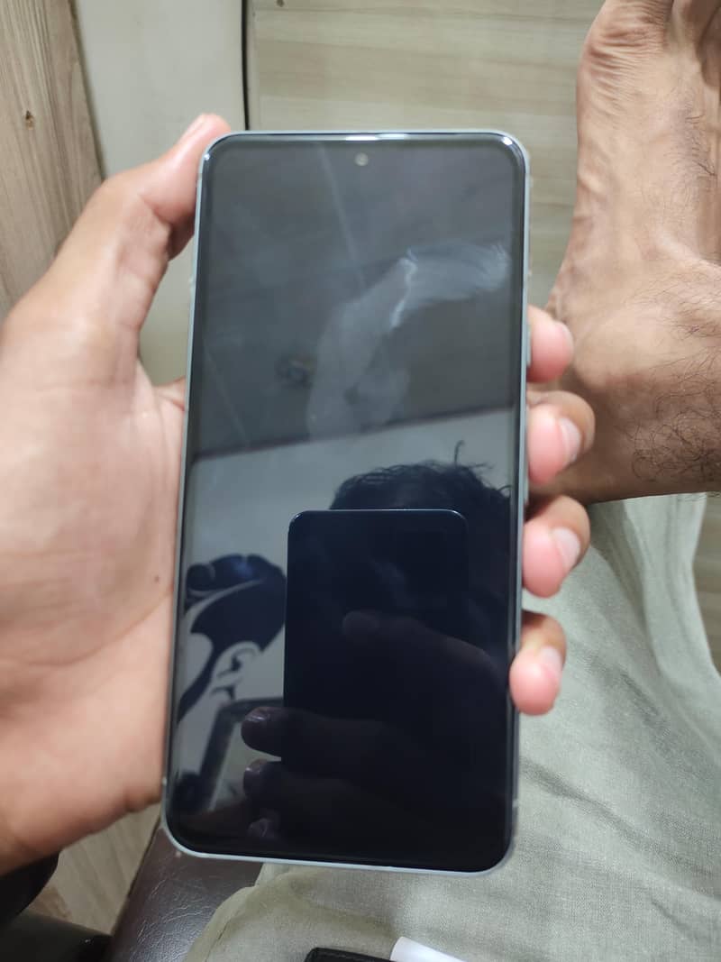 Google Pixel 8 2