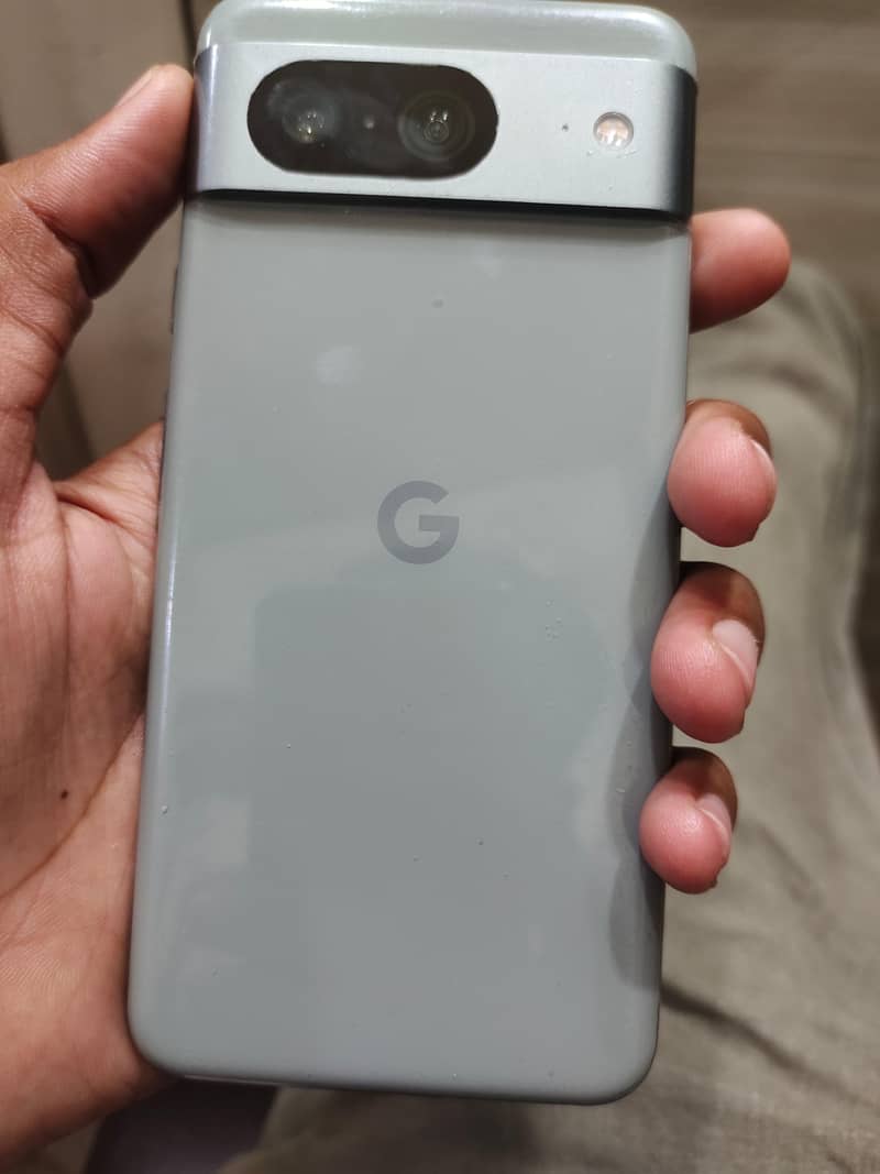 Google Pixel 8 5