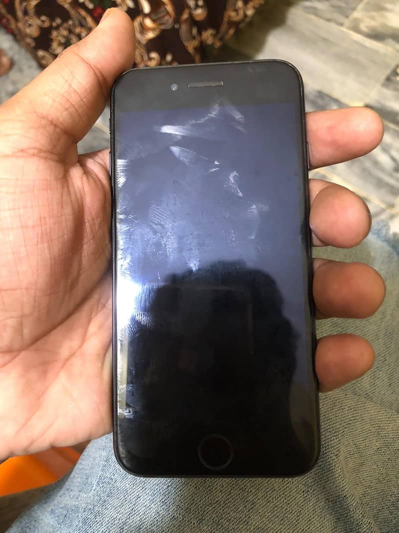 Apple iPhone 7 7